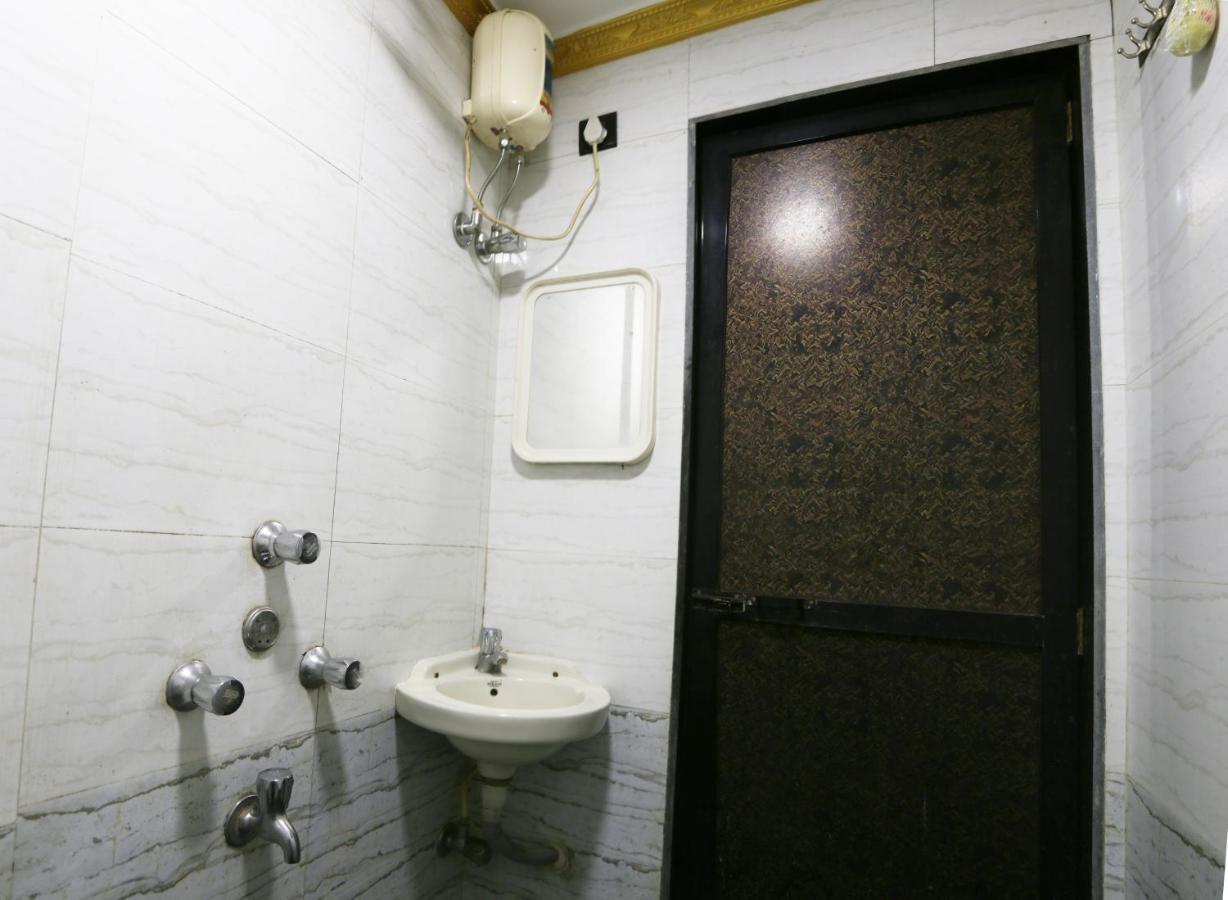 Relax Guest House Мумбай Екстериор снимка