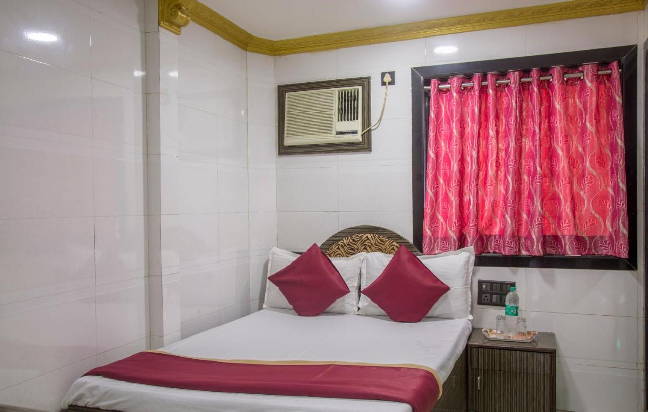 Relax Guest House Мумбай Екстериор снимка