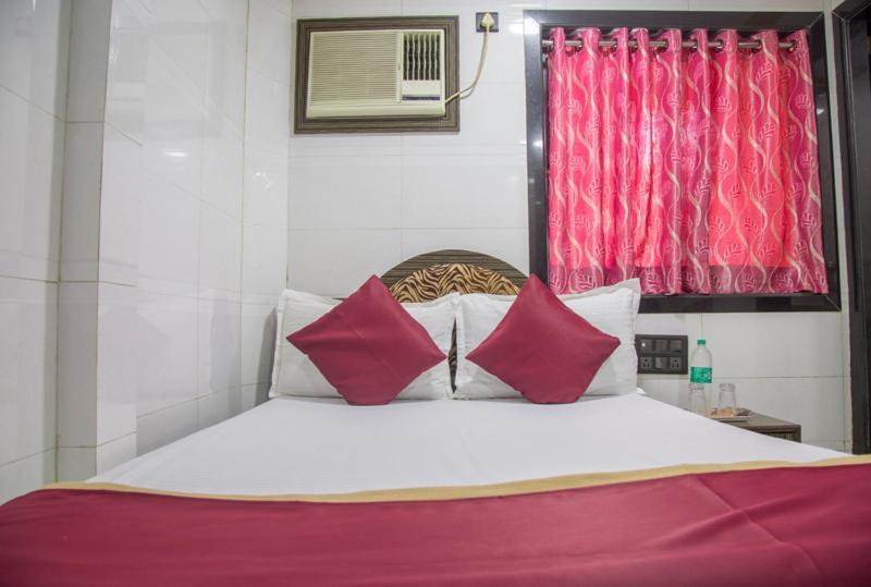 Relax Guest House Мумбай Екстериор снимка